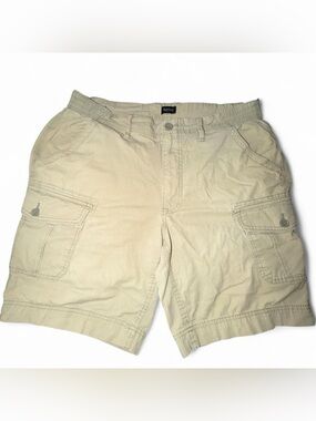 Buffalo David Bitton cream cargo shorts size 34